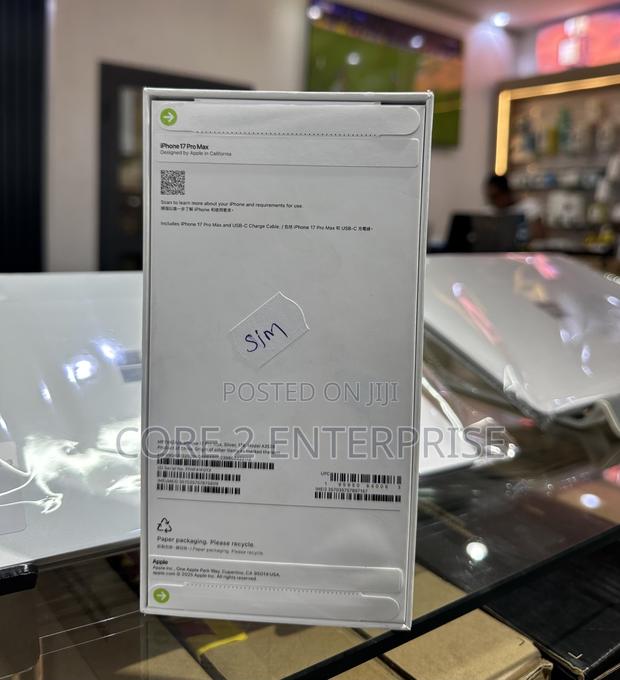 New Apple iPhone 17 Pro Max 1 TB Silver photo 2