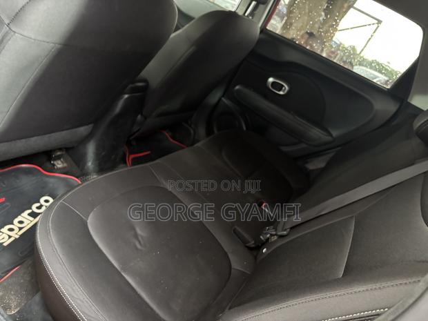 Kia Soul Hatchback 2016 Red