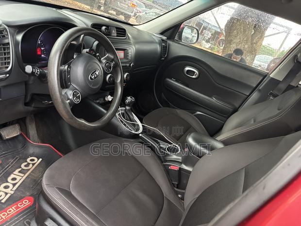 Kia Soul Hatchback 2016 Red