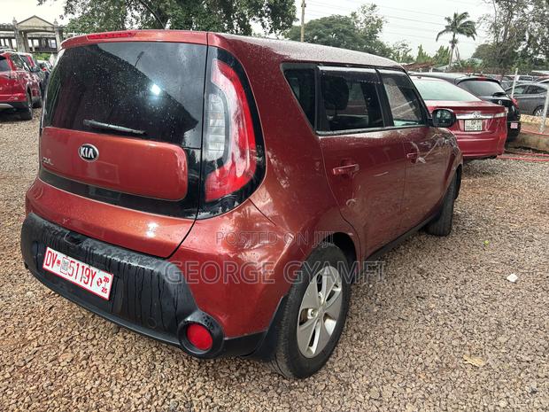 Kia Soul Hatchback 2016 Red