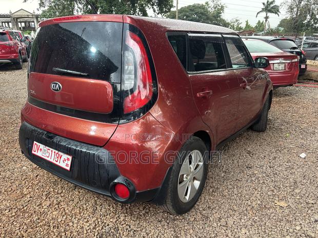 Kia Soul Hatchback 2016 Red