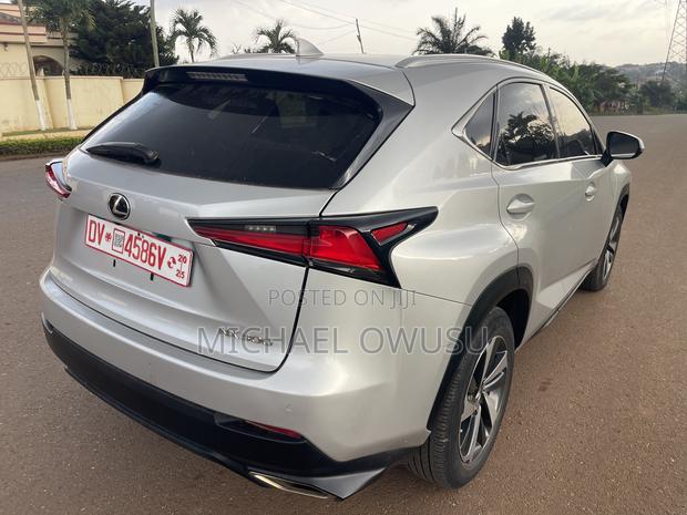 Lexus NX 2018 Silver