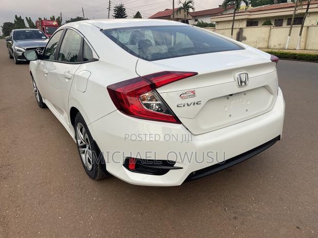 Honda Civic 2017 White