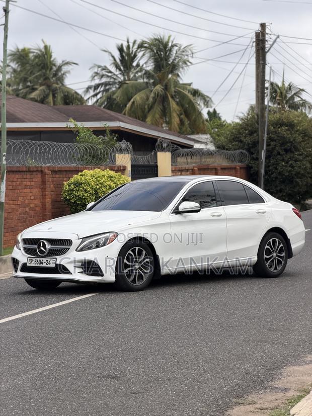 Mercedes-Benz C300 Luxury 4Matic Sedan AWD (2.0L 4cyl 7A) 2016 White photo 2