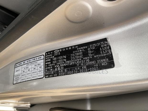 Hyundai Starex 2015 Silver photo 8