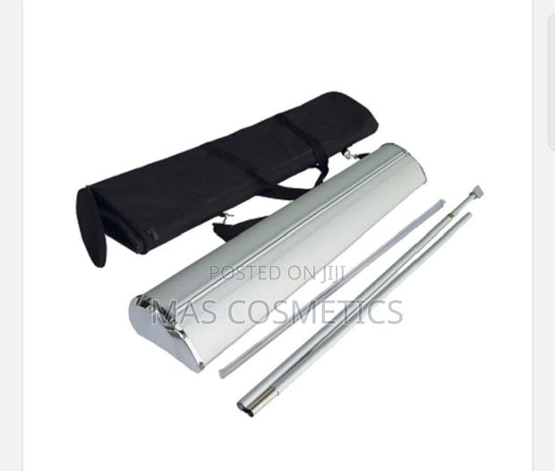 Roll Up Stand With Print