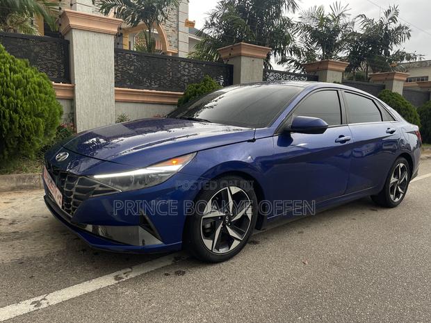 Hyundai Elantra 2023 Blue photo 6