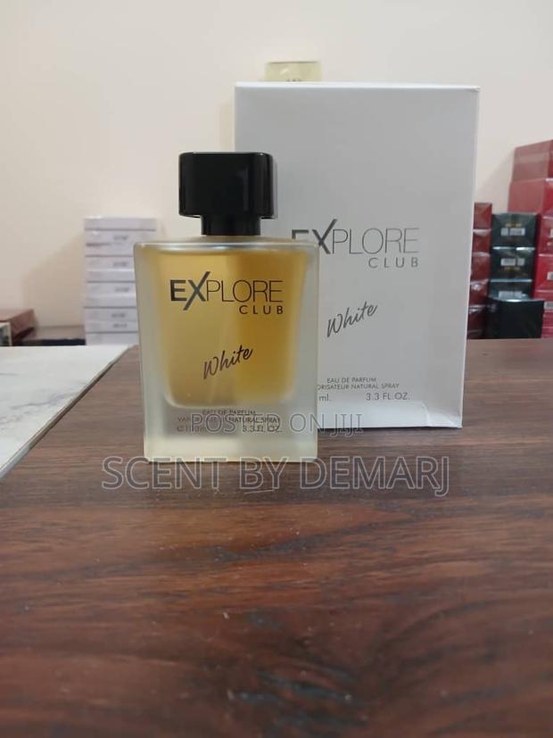 Explore Club White
