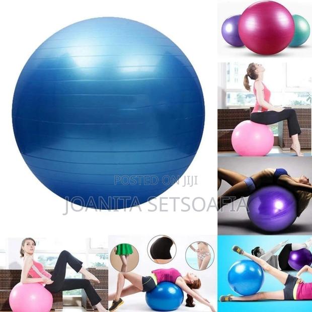 Yoga Ball With Pump photo 2
