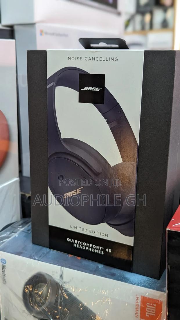 Bose Quietcomfort 45 Noise Cancelling Smart Headphones photo 2