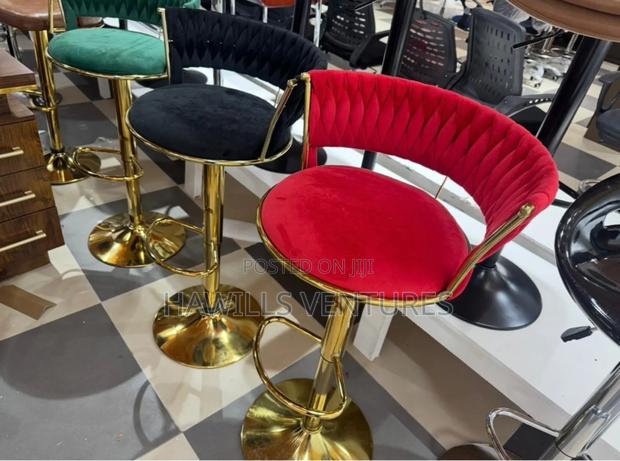 Nordic Fashionable Bar Chair · Photo 2