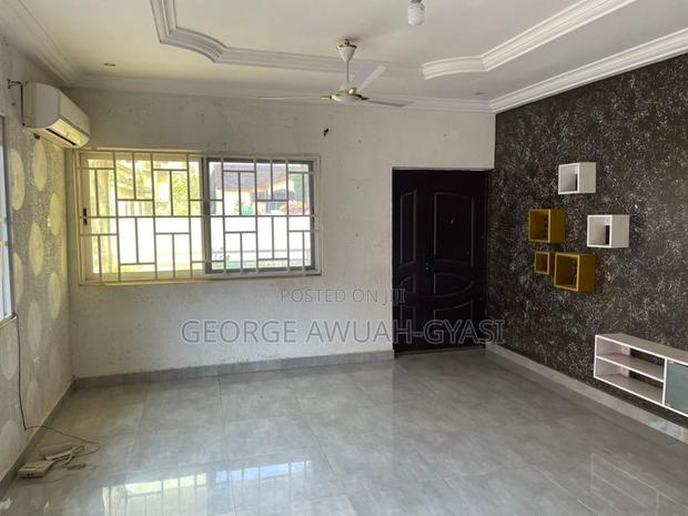 5bdrm House in Franco Estate, Post Office Area for rent · Photo 2