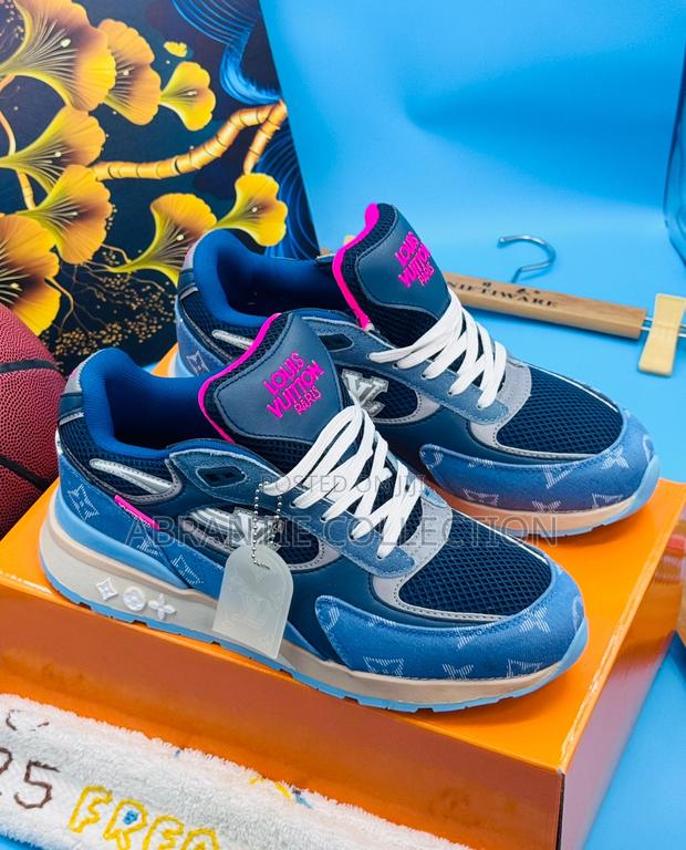 Authentic Louis Vuitton Trainers Available · Photo 4