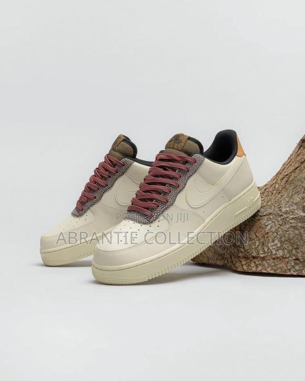 Authentic Nike Air Force 1 White Cook Grey · Photo 4