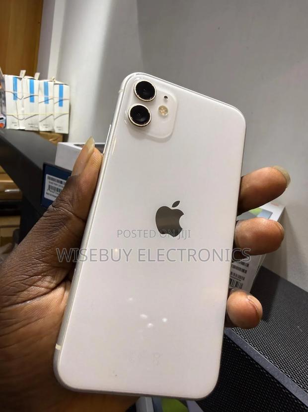 Apple iPhone 11 64 GB White