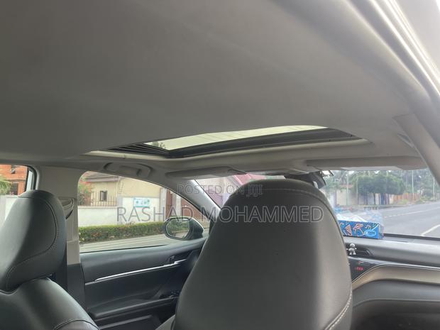 Toyota Camry 2019 Beige