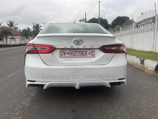Toyota Camry 2019 Beige