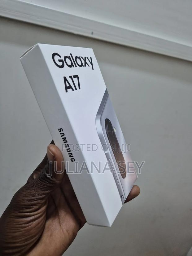 New Samsung Galaxy A17 128 GB Gray photo 2
