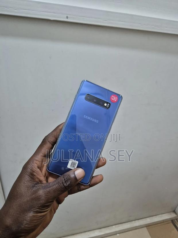 New Samsung Galaxy S10 Plus 128 GB photo 2