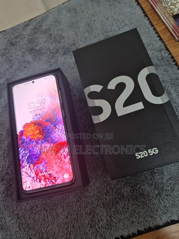 New Samsung Galaxy S20 128 GB photo 2