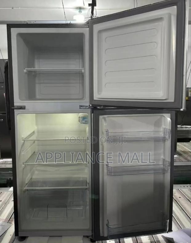 Akira Double Door Fridge 138l photo 2