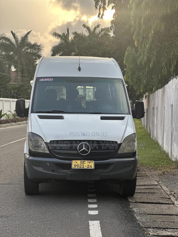 Mercedes-Benz Sprinter 2010 White