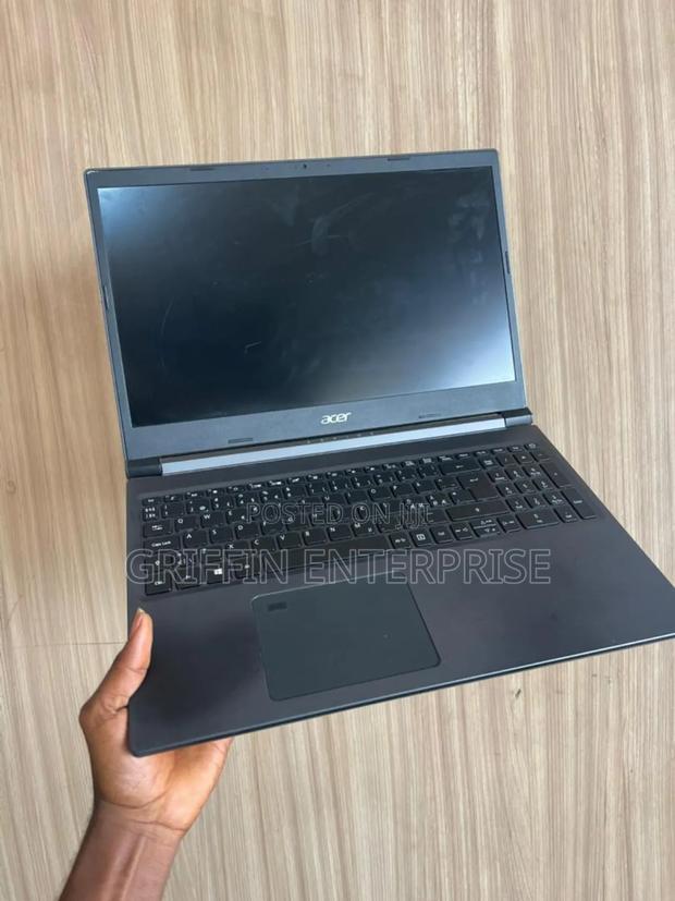 Laptop Acer Aspire A715 71G 16GB AMD Ryzen 5 SSD 512GB
