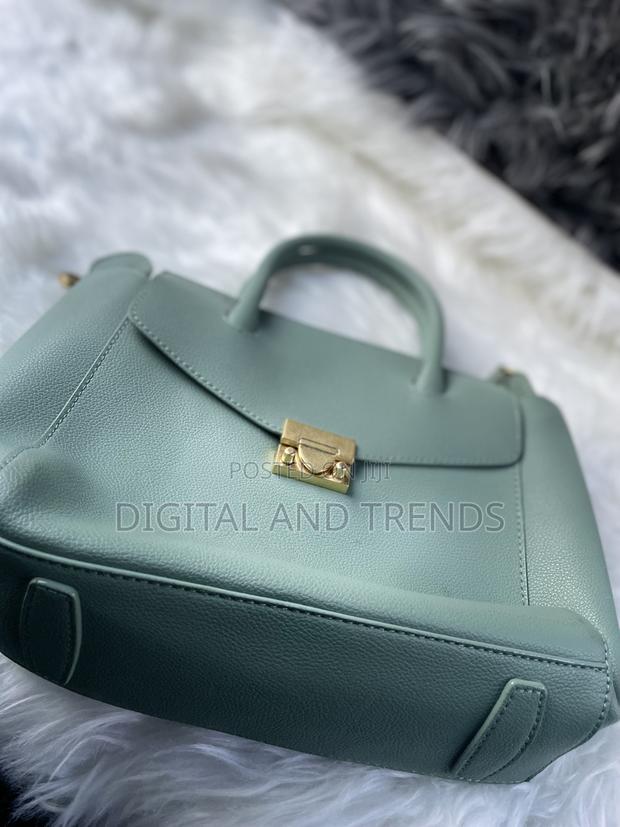 Ladies Satchel Handbag photo 2
