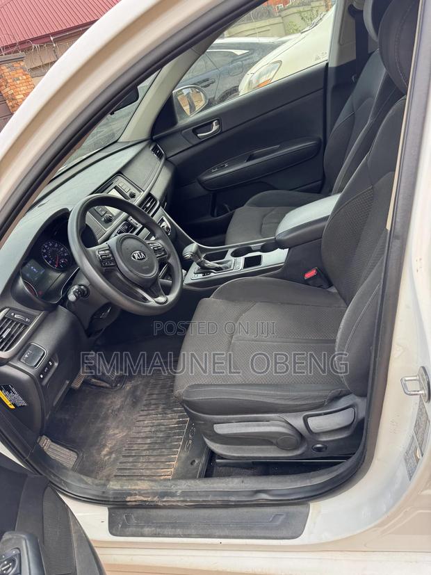 Kia Optima 2017 White photo 5