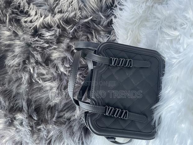 Quilted Top- Handle Cross Bag photo 2