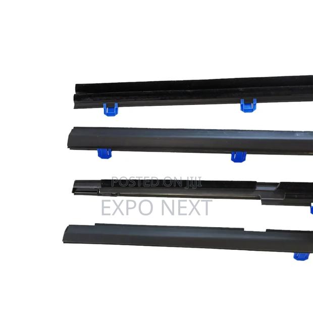Weatherstrip Window Moulding Suitable For Honda Civic 2012-2015 /Set photo 2