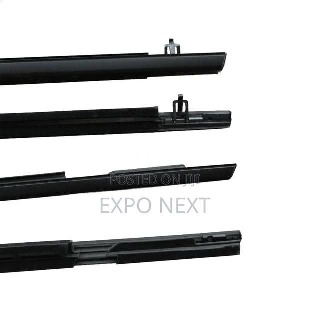 Weatherstrip Window Moulding Suitable For Honda Civic /Set photo 3