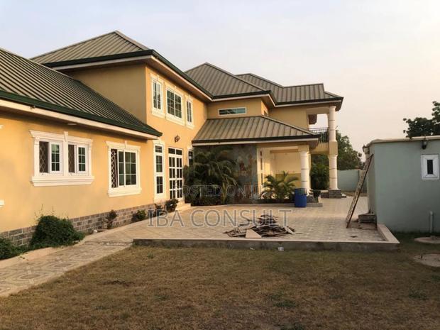 4bdrm House in Amrahia for sale