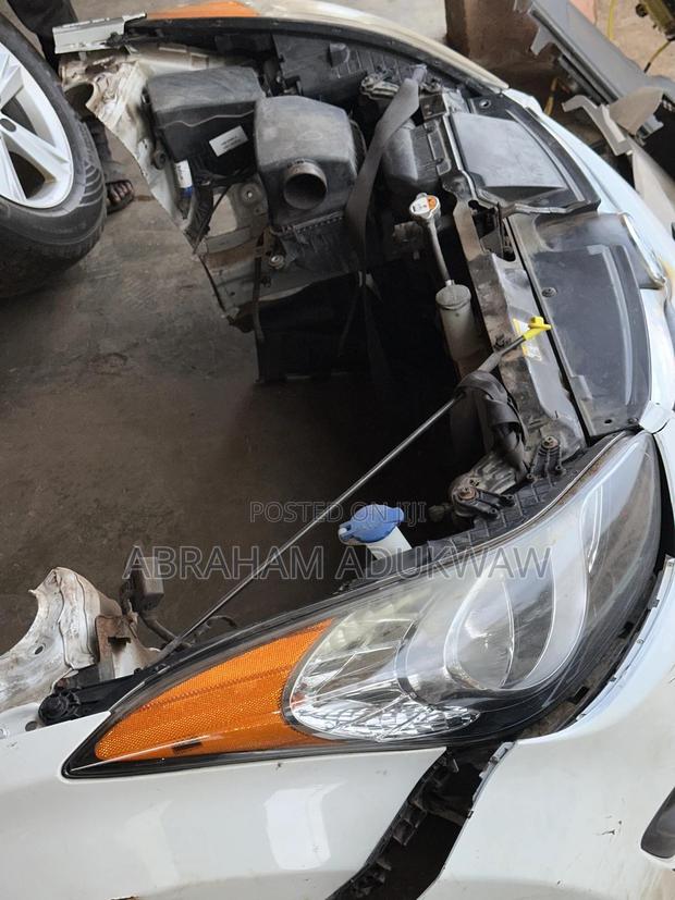 2011-2013 Hyundai Elantra Front Cut . photo 3