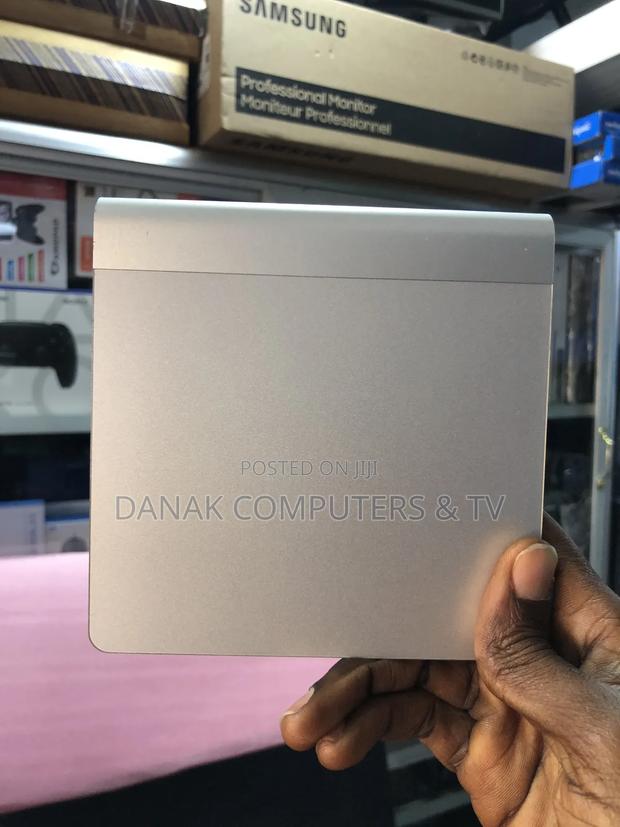 Apple Magic Trackpad photo 2