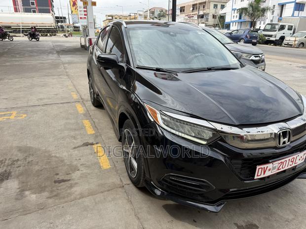 Honda HR-V Touring AWD 2019 Black