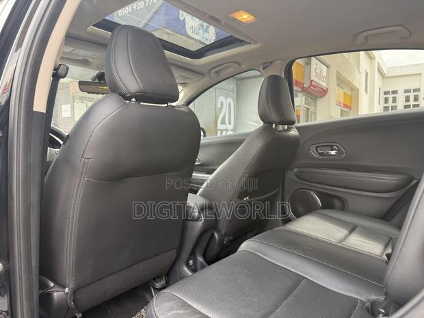 Honda HR-V Touring AWD 2019 Black