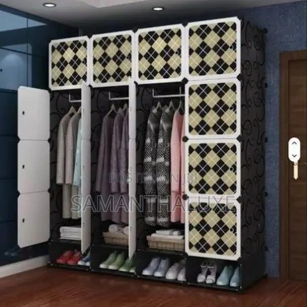 Cube Wardrobe With Shoe Rack