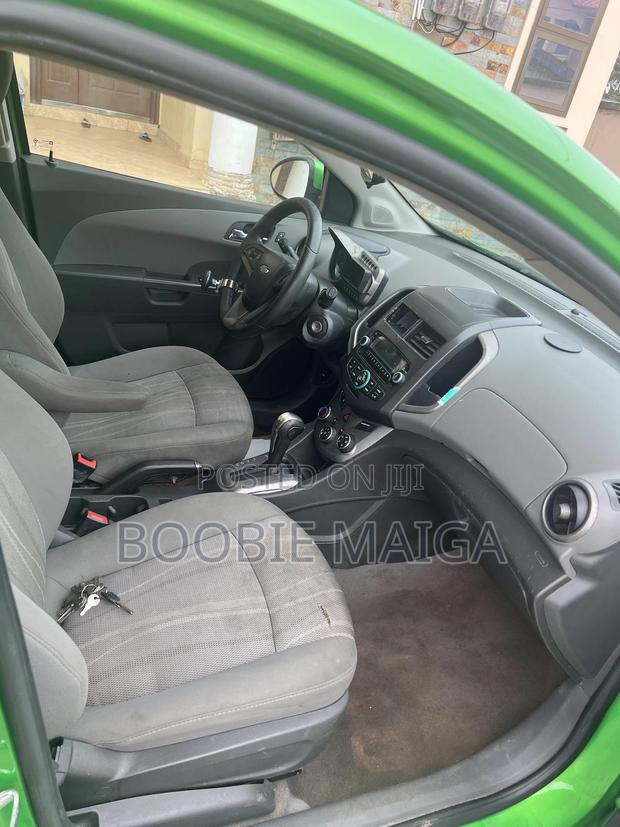 Chevrolet Sonic LT 2015 Green photo 2