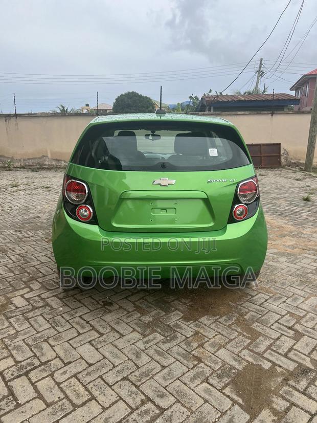 Chevrolet Sonic LT 2015 Green photo 6