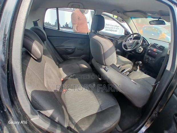 Kia Picanto 2010 Black photo 4
