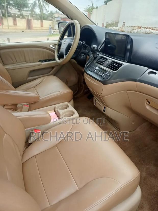Honda Odyssey Touring Auto 2024 Blue photo 14