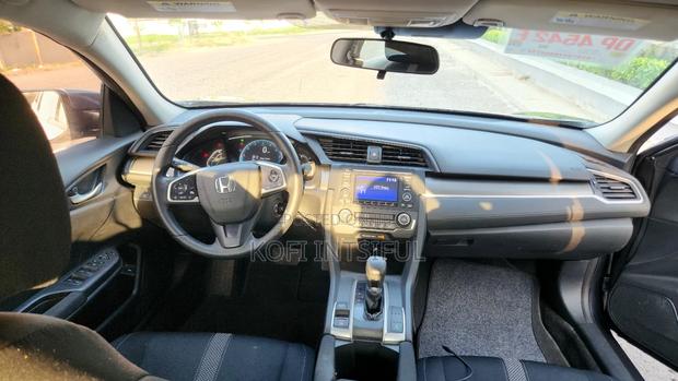 Honda Civic LX Sedan 2020 Gray photo 8