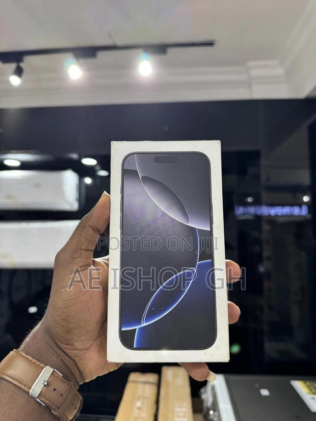 New Apple iPhone 16 Pro Max 1 TB Black
