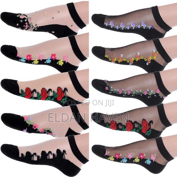 Ladie’S Cotton Mesh Socks · Photo 3