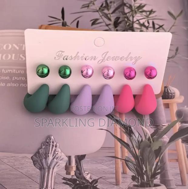 Premium Earrings Collection – Choose Your Style photo 6