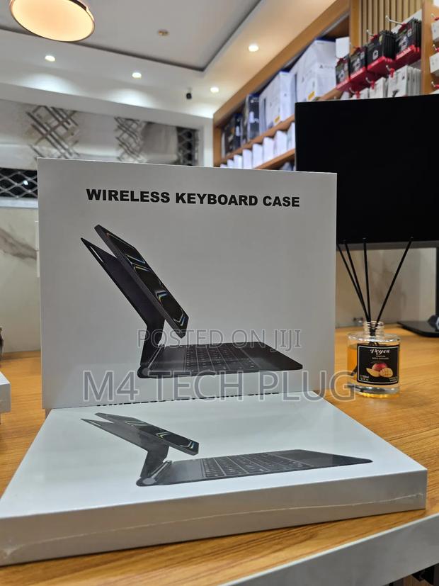 Wireless Keyboard Case For iPad 10th/A16 · Photo 2