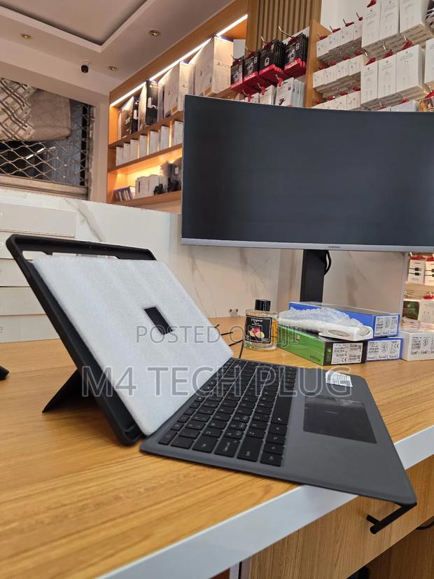 Keyboard Case Tab S8/S9/S10ultra · Photo 3