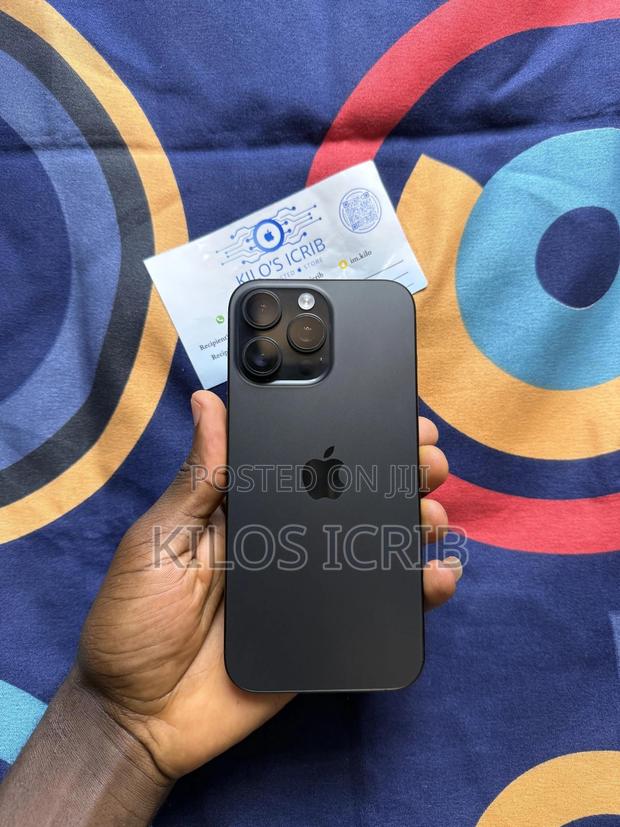 Apple iPhone 16 Pro Max 256 GB Black · Photo 4