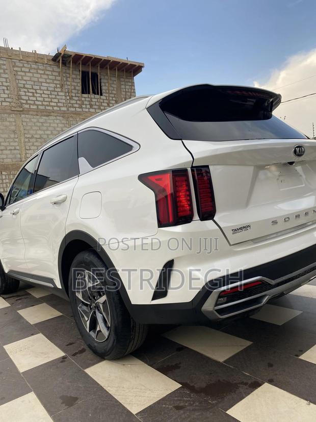 Kia Sorento 2021 White